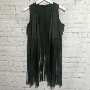 Charlie Paige vest